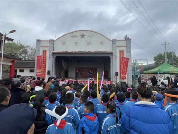 “三抓三促”行動進行時——甘肅演藝集團敦煌藝術(shù)團在隴南開展省級政府購買惠民演出活動